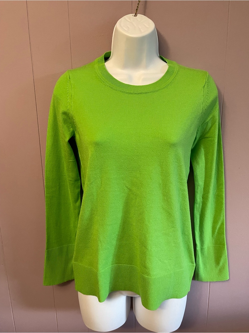 Free Assembly Women’s Bright Green Crewneck Sweater